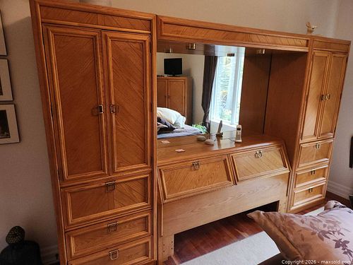 Monterey by Sklar-Peppler Oak Wall Unit Headboard with Storage Cabinets (2) (1 of 8)
