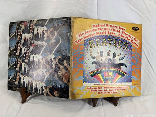 The Beatles - Magical Mystery Tour (Capitol LP SMAL-2835) canadian reissue (1 of 6)