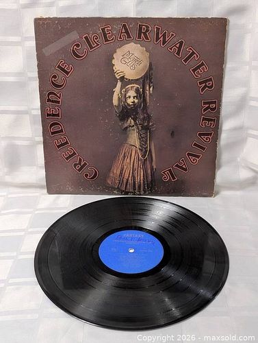 CCR Mardi Gras Record LP Creedence Clearwater Revival  (1 of 10)
