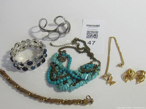 Costume Jewelry (1 of 10)