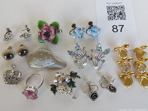 Costume Jewelry (1 of 13)