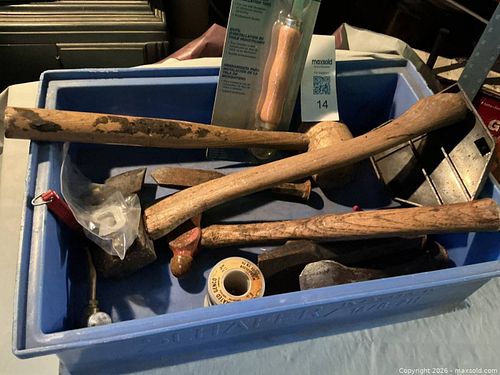 Assortment of tools (1 of 4)