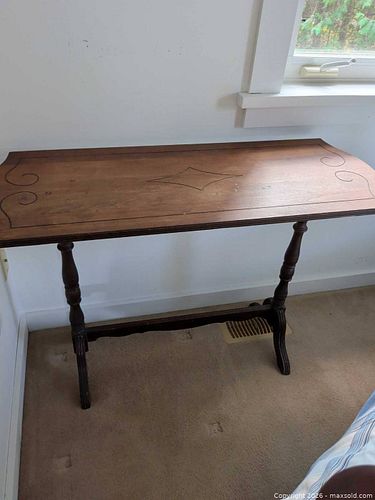 Solid Wood Vintage Brown Console Table with Turned Legs (1 of 3)
