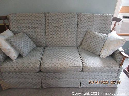 Traditional Vintage 3-Seat Light Blue/Gray Floral Fabric Sofa (1 of 4)