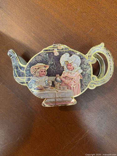 Vintage Miniature Teapot-Shaped Container with Toy Tea Set / Cups (1 of 5)