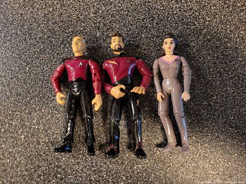 3 Star Trek TNG figurines (1 of 3)