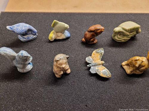 8 more Wade tea box figurines (1 of 4)