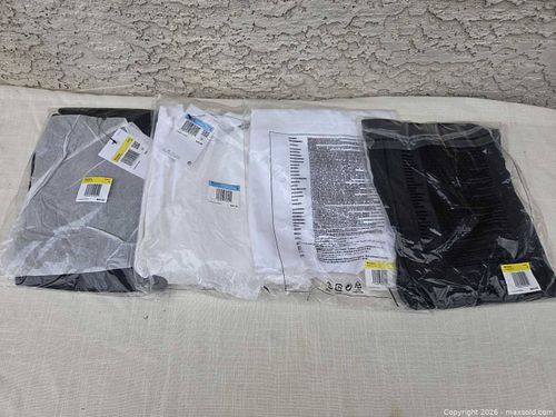 New Nike clothes  (1 of 5)