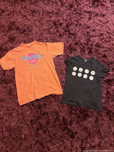 Lot of two shirts  (1 of 4)