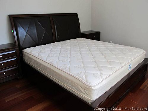 Lot #0224 (1 of 14)