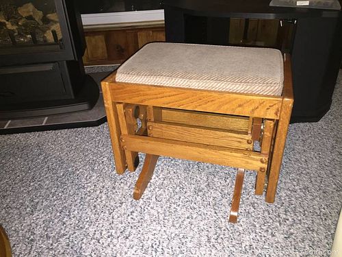Lot #0052 (1 of 4)