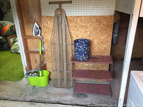 Lot #0076 (1 of 7)