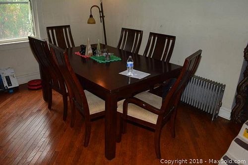 Lot #0008 (1 of 17)