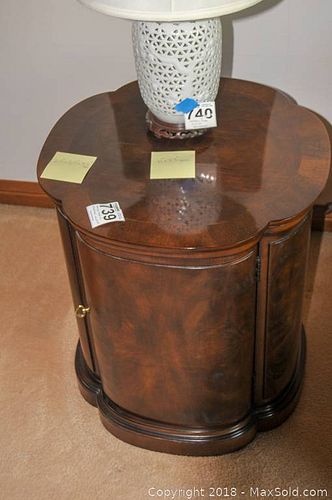 Lot #0739 (1 of 6)