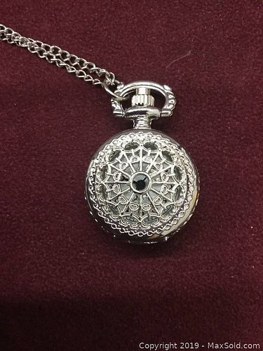 Lot #0011 (1 of 5)