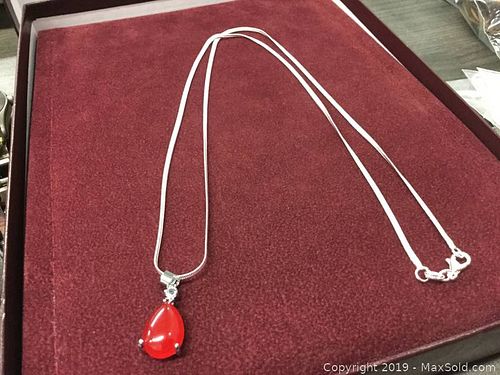 Lot #0018 (1 of 3)