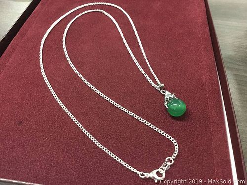 Lot #0032 (1 of 3)