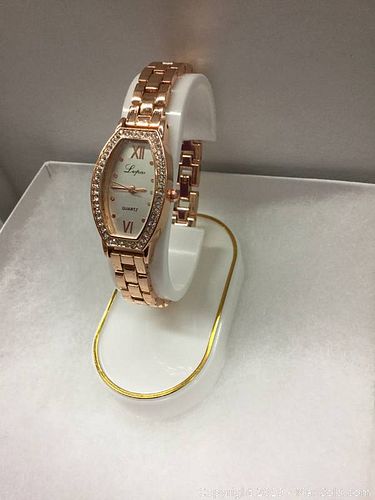 Lot #0146 (1 of 2)