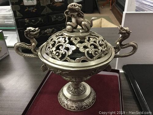 Lot #0180 (1 of 4)