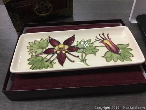 Lot #0187 (1 of 3)