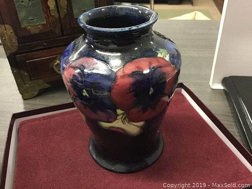 Lot #0189 (1 of 4)