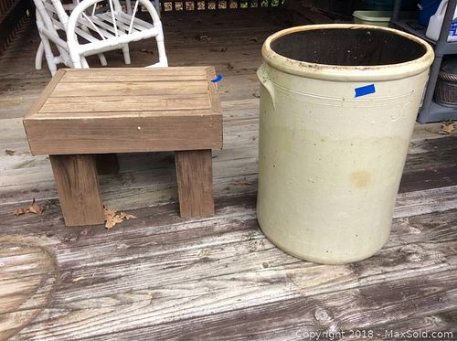 Lot #0055 (1 of 14)