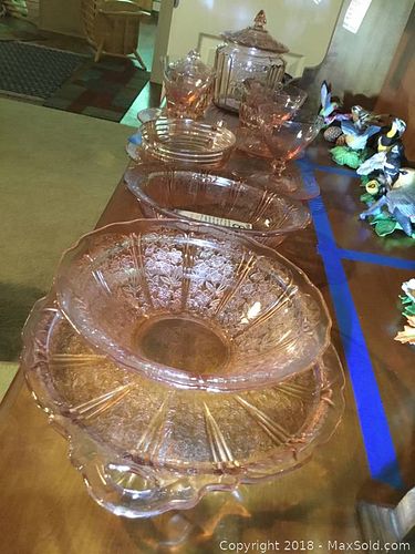 Lot #0080 (1 of 13)
