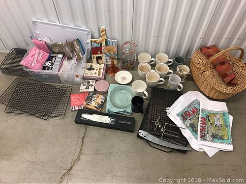 Lot #0036 (1 of 8)