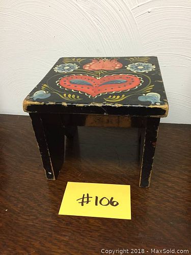 Lot #0106 (1 of 4)