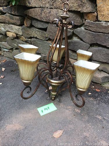 Lot #0147 (1 of 7)
