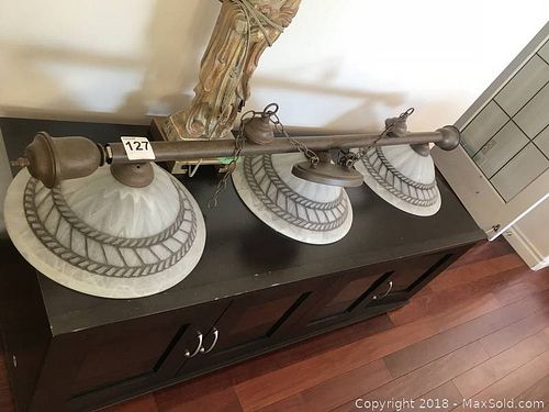 Lot #0127 (1 of 12)