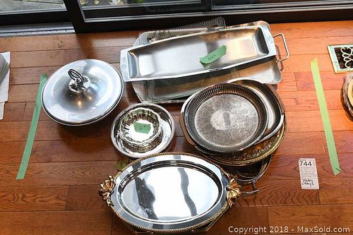 Lot #0744 (1 of 13)