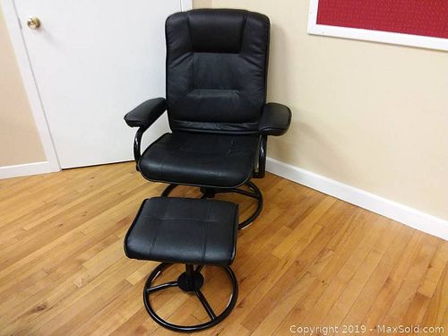 Lot #0076 (1 of 4)