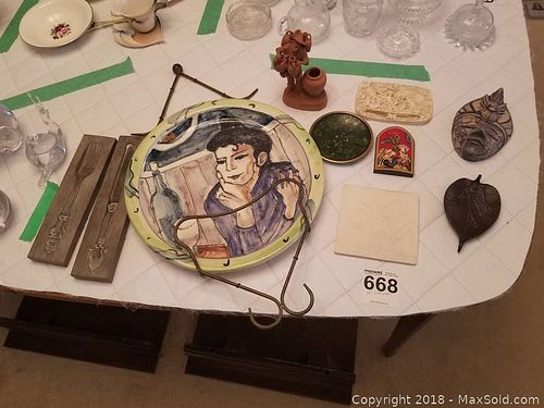 Lot #0668 (1 of 24)
