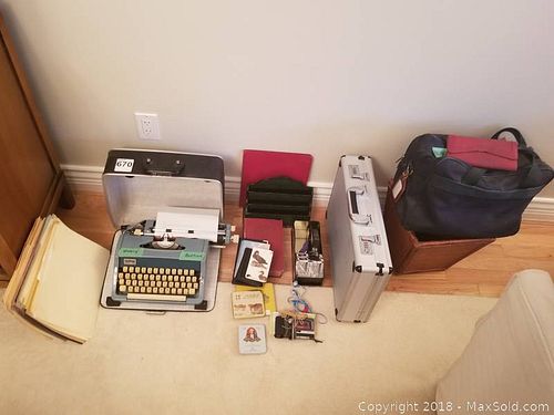 Lot #0670 (1 of 15)