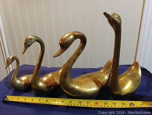 Lot #0026 (1 of 3)