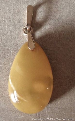 Lot #0095 (1 of 4)