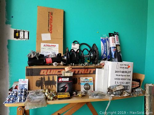 Lot #0121 (1 of 9)