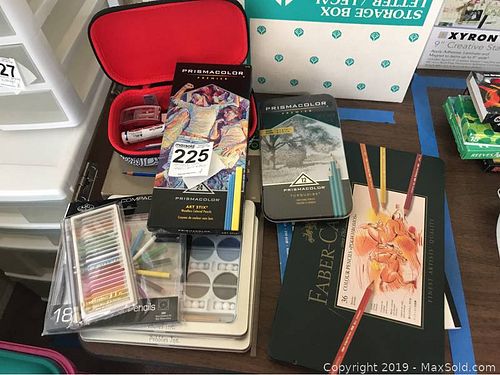 Lot #0225 (1 of 7)