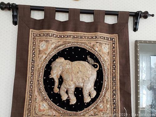 Lot #0024 (1 of 5)