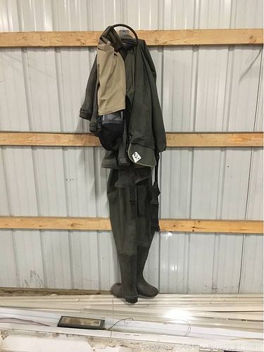 Lot #0634 (1 of 7)