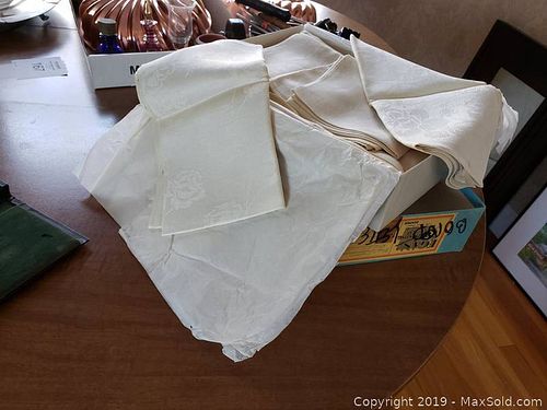 Lot #0144 (1 of 2)
