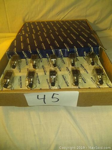 Lot #0045 (1 of 5)