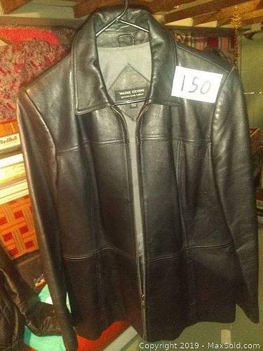 Lot #0150 (1 of 3)