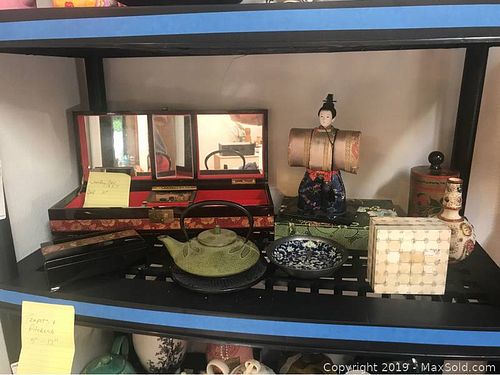 Lot #0049 (1 of 12)