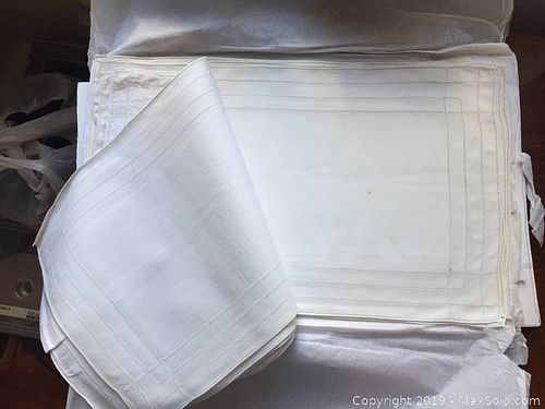 Lot #0015 (1 of 13)