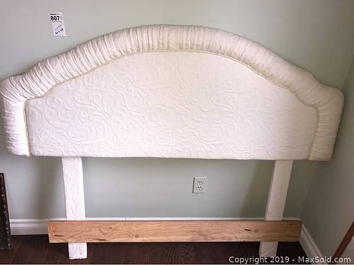 Lot #0807 (1 of 8)