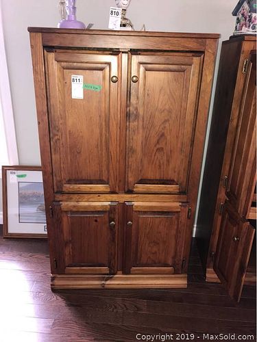 Lot #0811 (1 of 15)