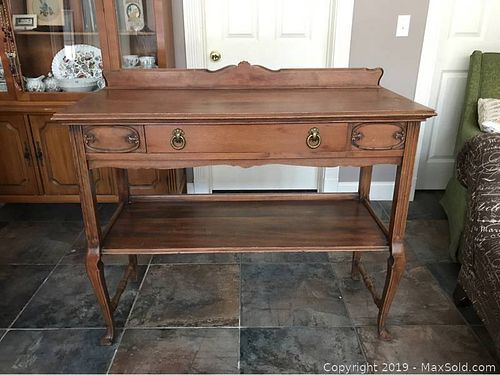 Lot #0135 (1 of 17)