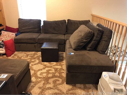 Lot #0179 (1 of 8)